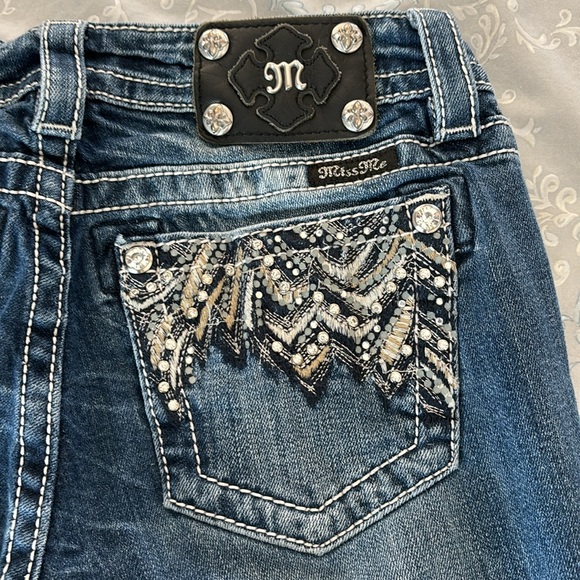 Bootcut Miss Me Jeans - Picture 6 of 7